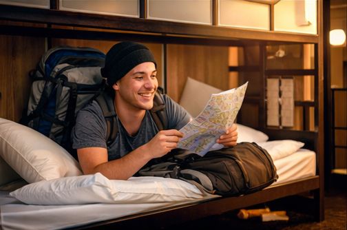 Tempat Wisata dengan View Gunung dan Laut Sekaligus