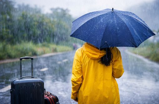 Tips Aman Traveling Saat Musim Hujan